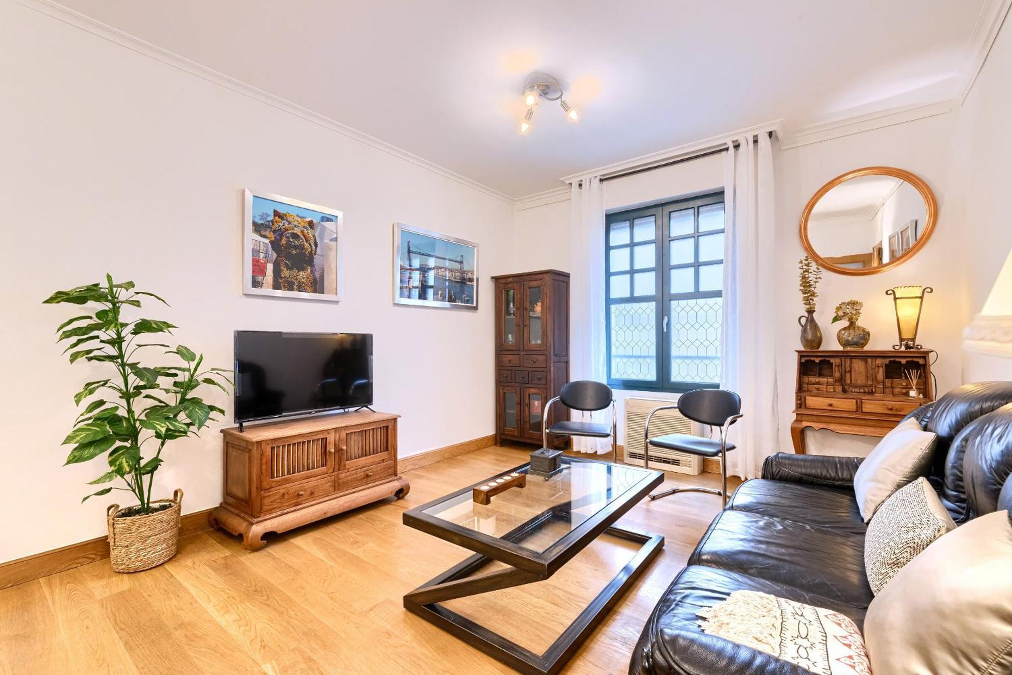 Apartamento Vivienda Turistica Acogedora Y Elegante En Irala Bilbao Exterior foto