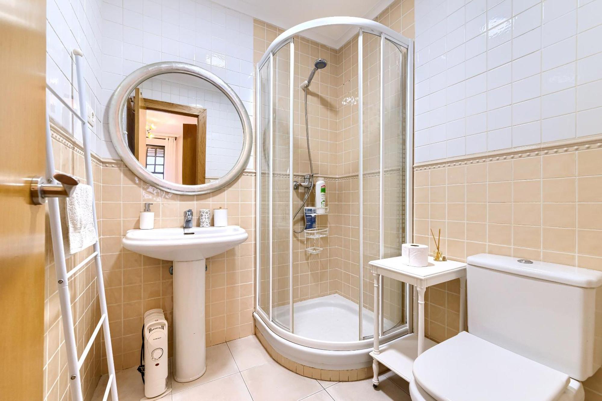 Apartamento Vivienda Turistica Acogedora Y Elegante En Irala Bilbao Exterior foto