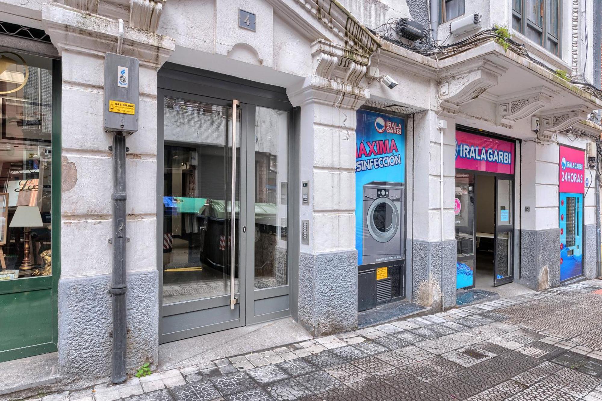 Apartamento Vivienda Turistica Acogedora Y Elegante En Irala Bilbao Exterior foto